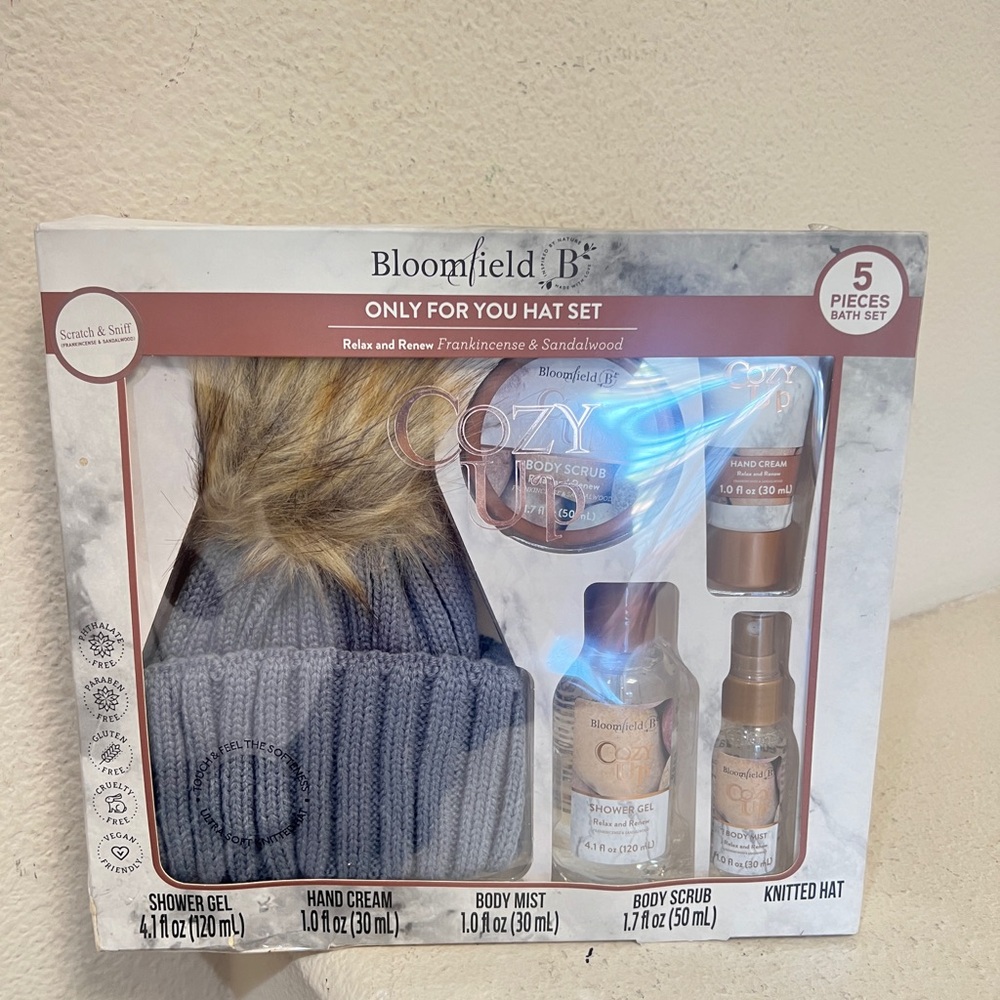 Bloomfield B "Only For You" Hat 5 Pieces Gift Set Holiday Gift‎ Set Perfect Gift